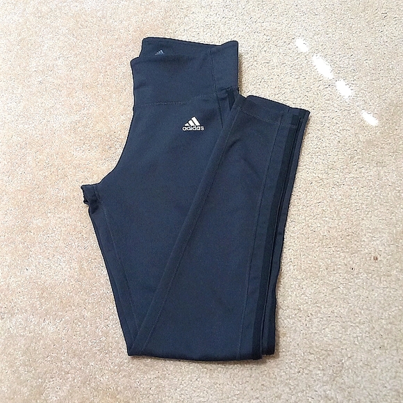LIKE NEW Adidas Activewear - Picture 1 of 8